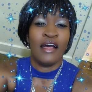 Meet your Posher, Latasha